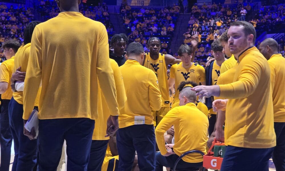 Hodge Talks WVVU Basketball Maturity, Closing Out Close Games