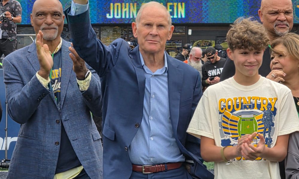 WVU Basketball HOF John Beilein honored at football game