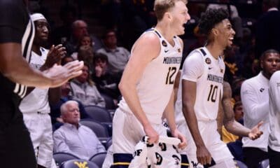 WVU Basketball Bench with Tucker DeVries and Sencire Harris