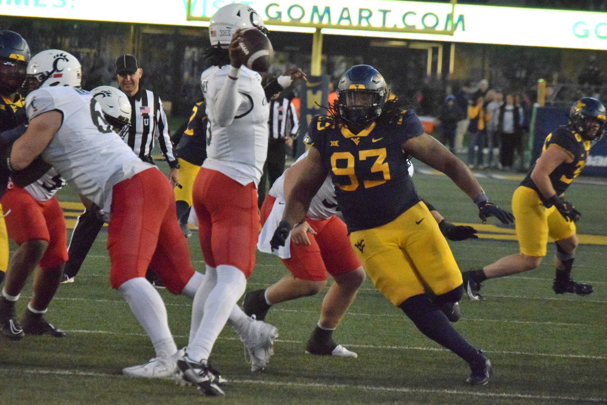 WVU Football DL Mike Lockhart