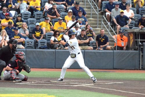 WVU Baseball Logan Sauve hitting