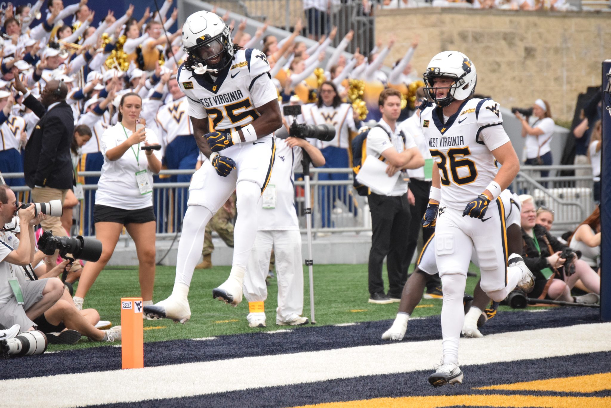 WVU Football celebrates touchdown