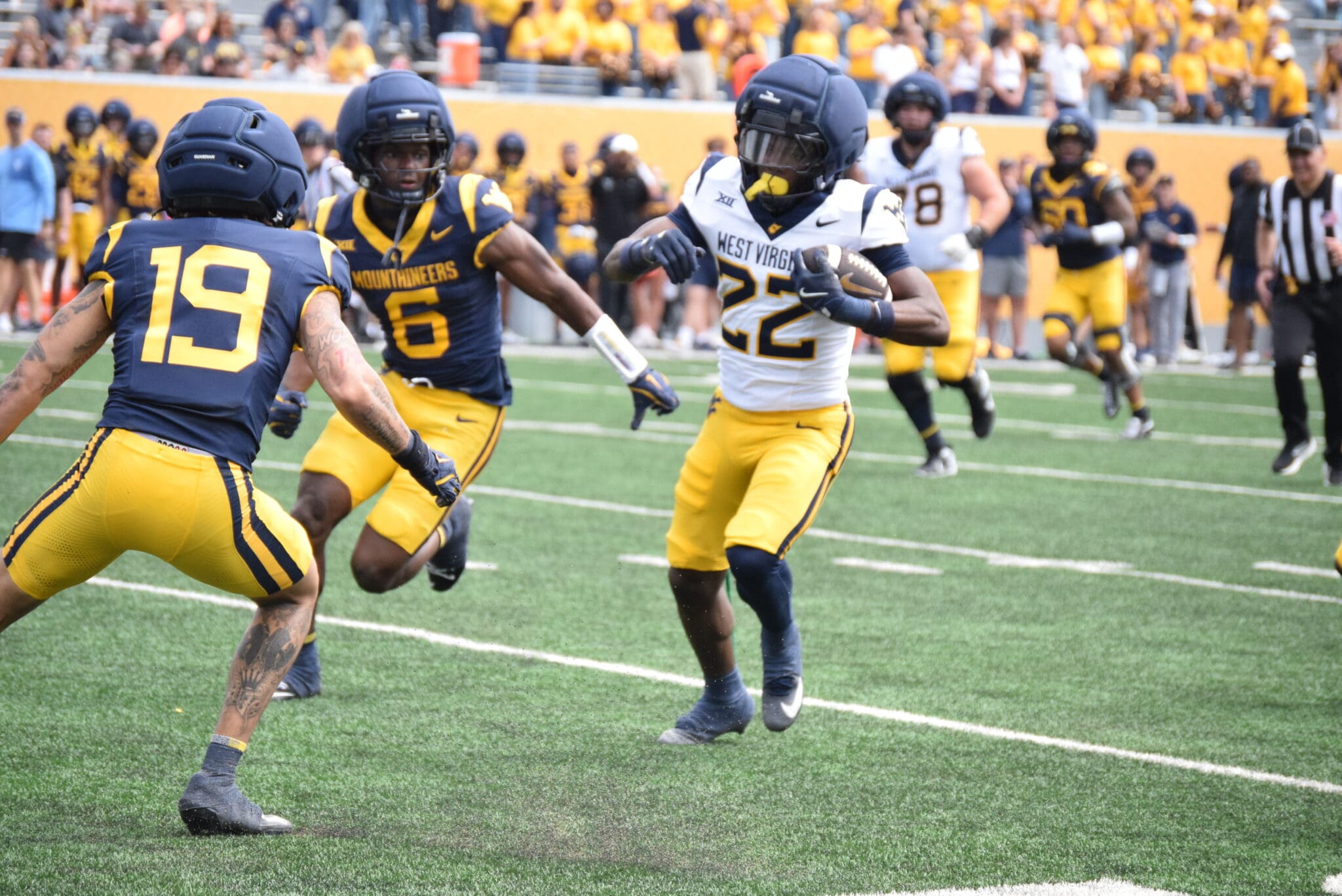 WVU Football RB Chris Talley during scrimmage