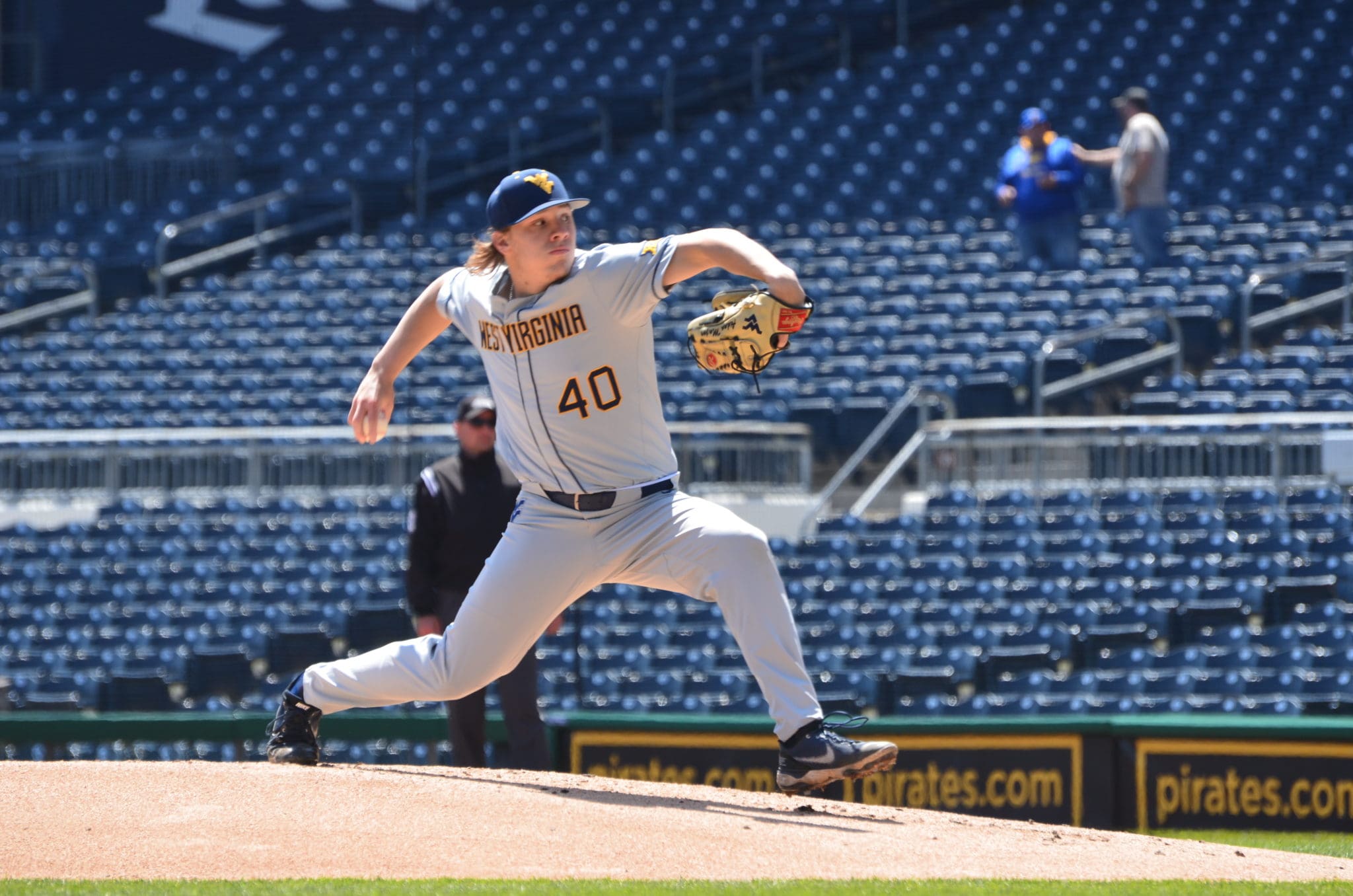 WVU baseball takes game two in back-and-forth against Kansas Jayhawks, 10-7, Baseball