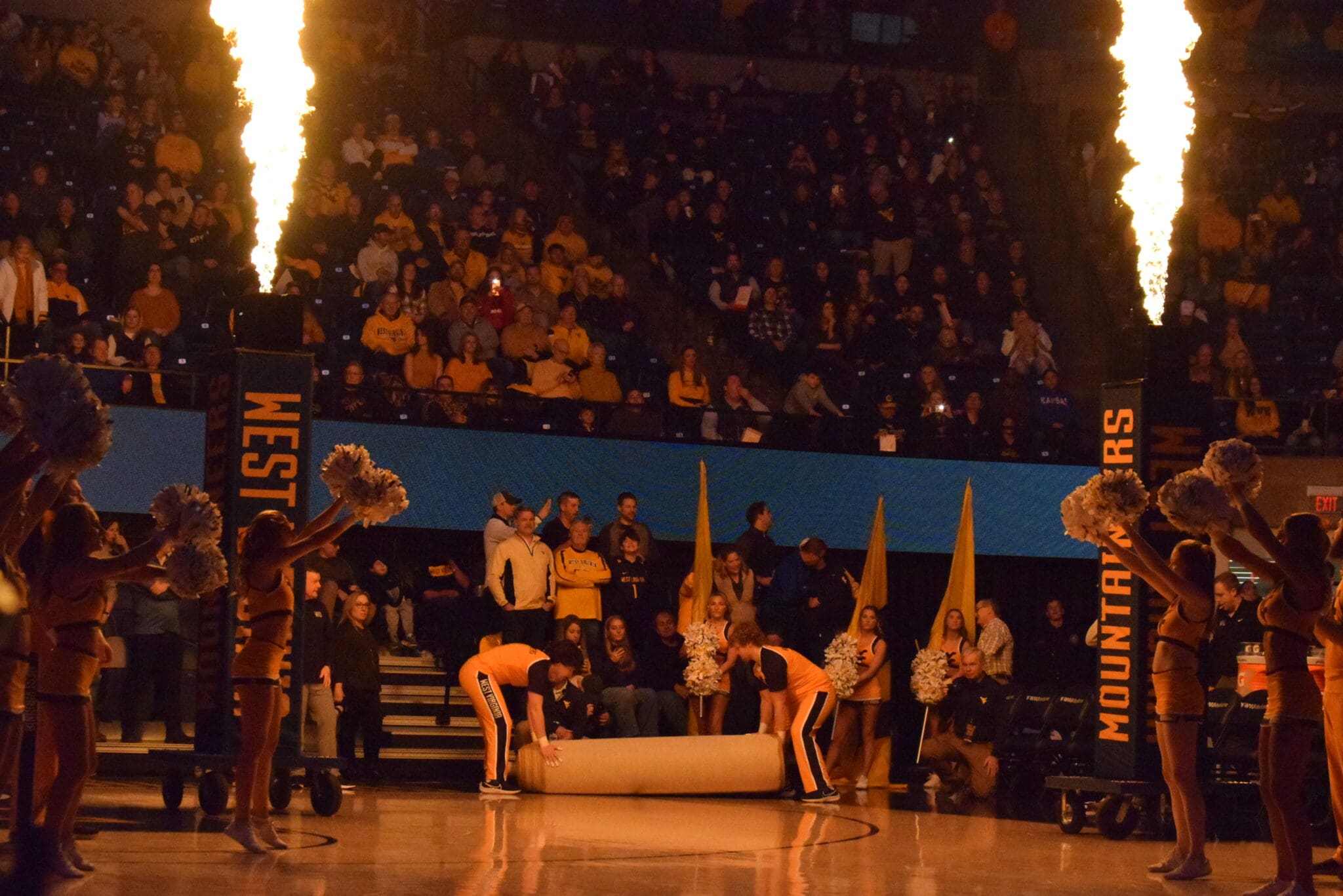 WVU Basketball Darian DeVries