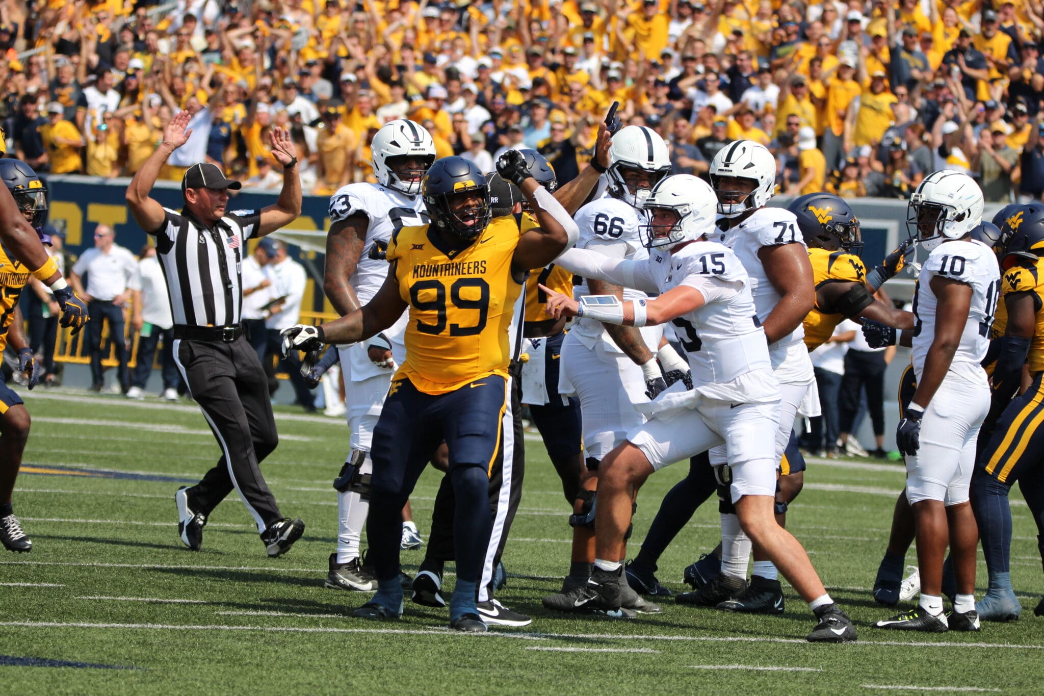 WVU Football Defensive Lineman Hammond Russell IV