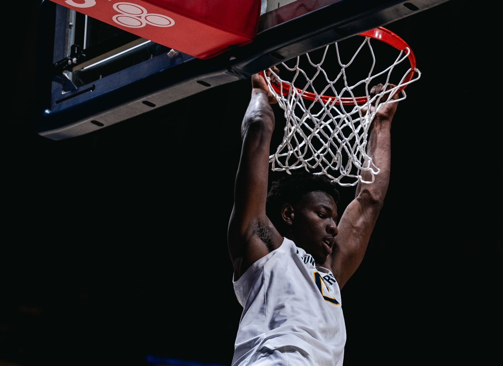 WVU Basketball Brenen Lorient against Mount St. Mary's