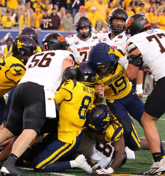 WVU Football defense against Oklahoma State