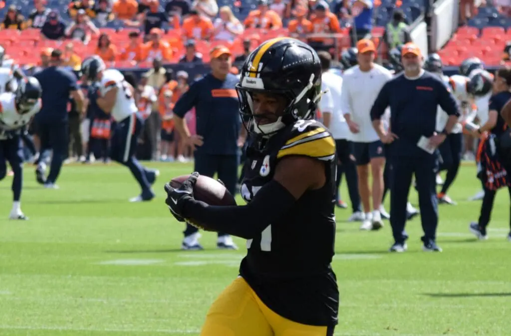 Beanie Bishop with Steelers