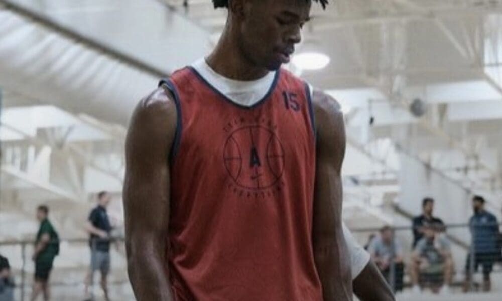 WVU Basketball commit DeAndre Thomas