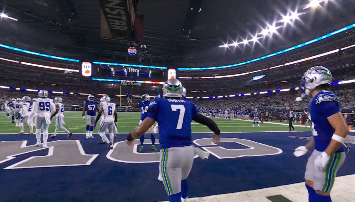 Geno Smith with Seahawks against Cowboys