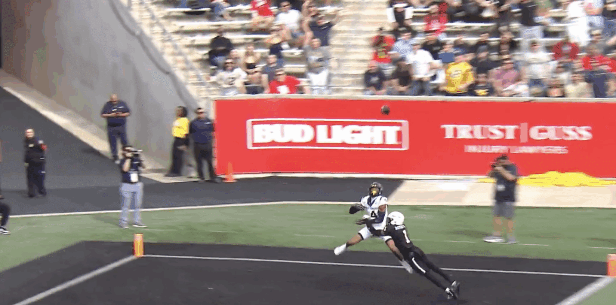WVU Football Cam Vaughn touchdown catch at Houston