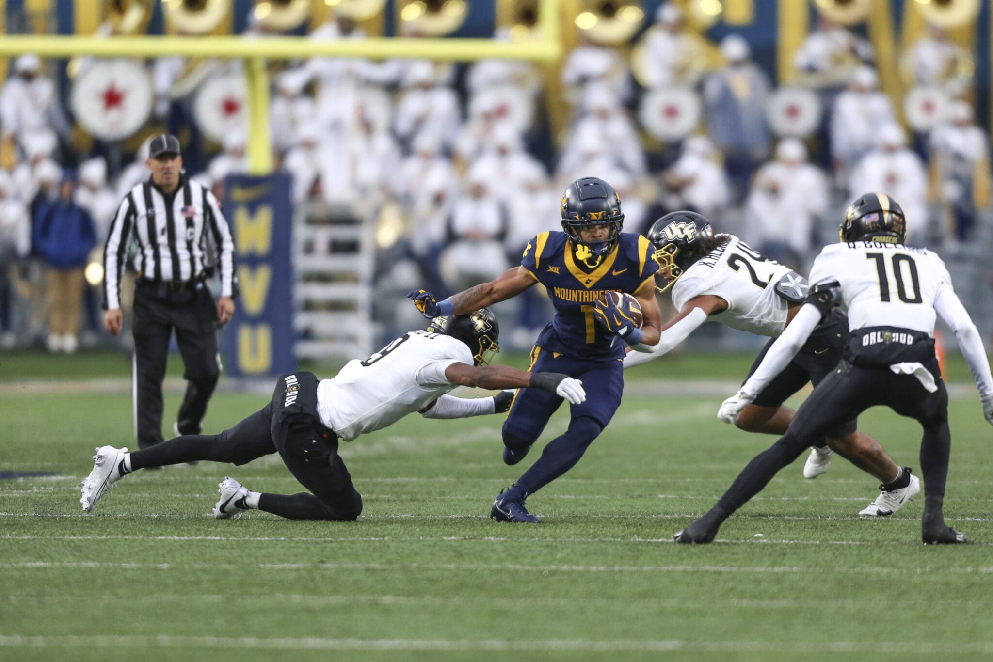 WVU Football RB Jahiem White running against UCF
