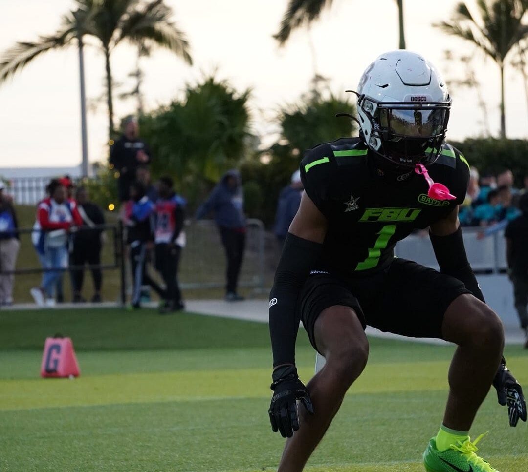 WVU Football DB recruit Phoernix Evans
